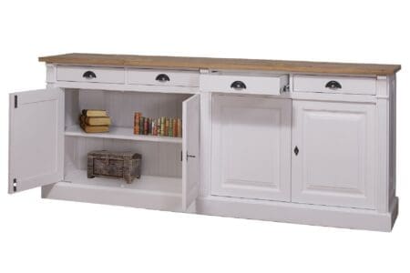 Massief Eiken Dressoir Met Royale Afmetingen En Klassieke Afwerking.